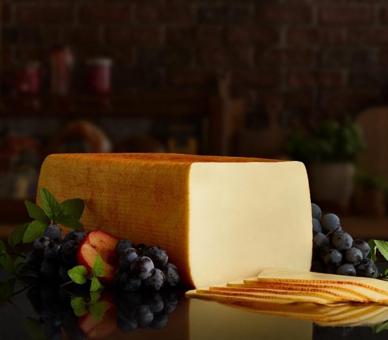 Boar’s Head white cheddar vs yellow cheddar